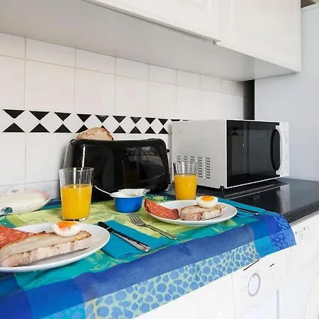 Charming 2 Bedroom Apartment Avenida Da Liberdade Lisbon Exterior photo