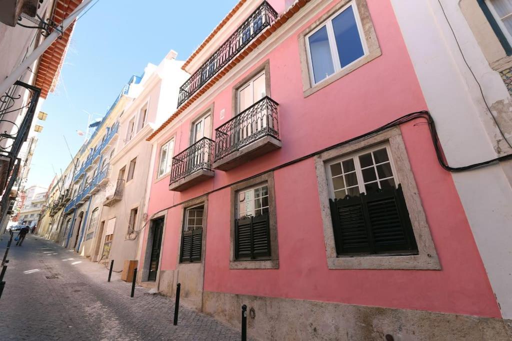 Charming 2 Bedroom Avenida Da Liberdade Apartamento *